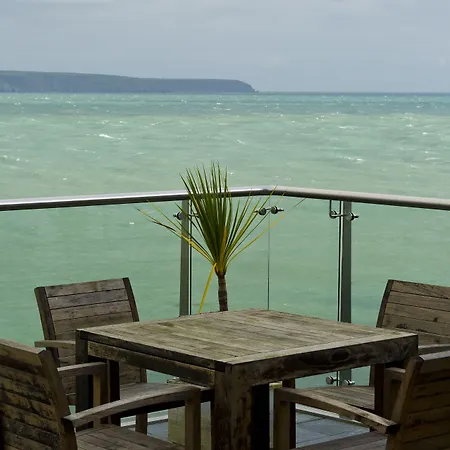 Cliff House ホテル アードモア