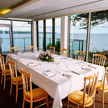 Cliff House ホテル