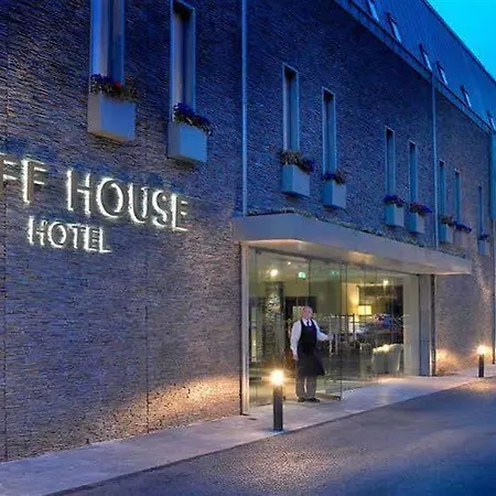 ホテル Cliff House 5*