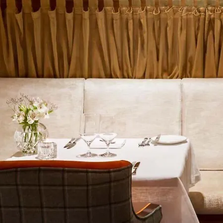 Cliff House ホテル アードモア