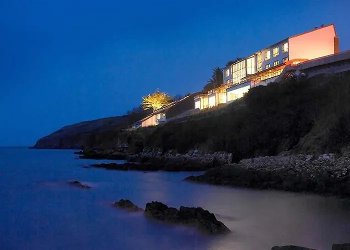 Cliff House Отель 5*