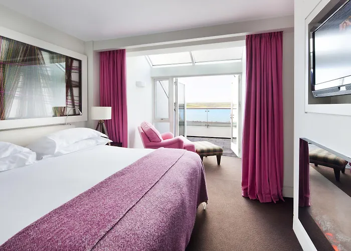 Отель Cliff House