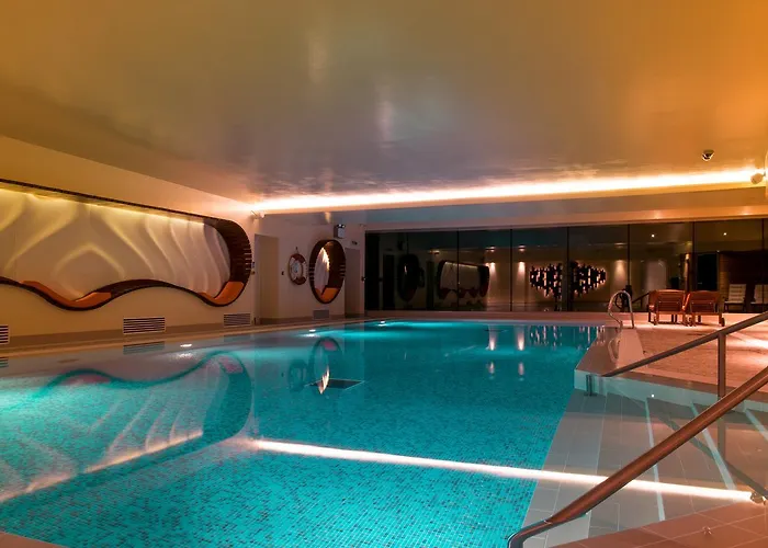 Отель Cliff House