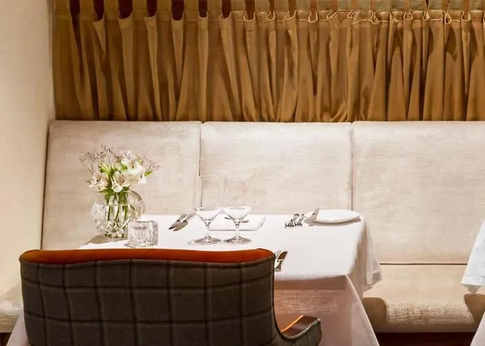 Cliff House Отель Ардмор